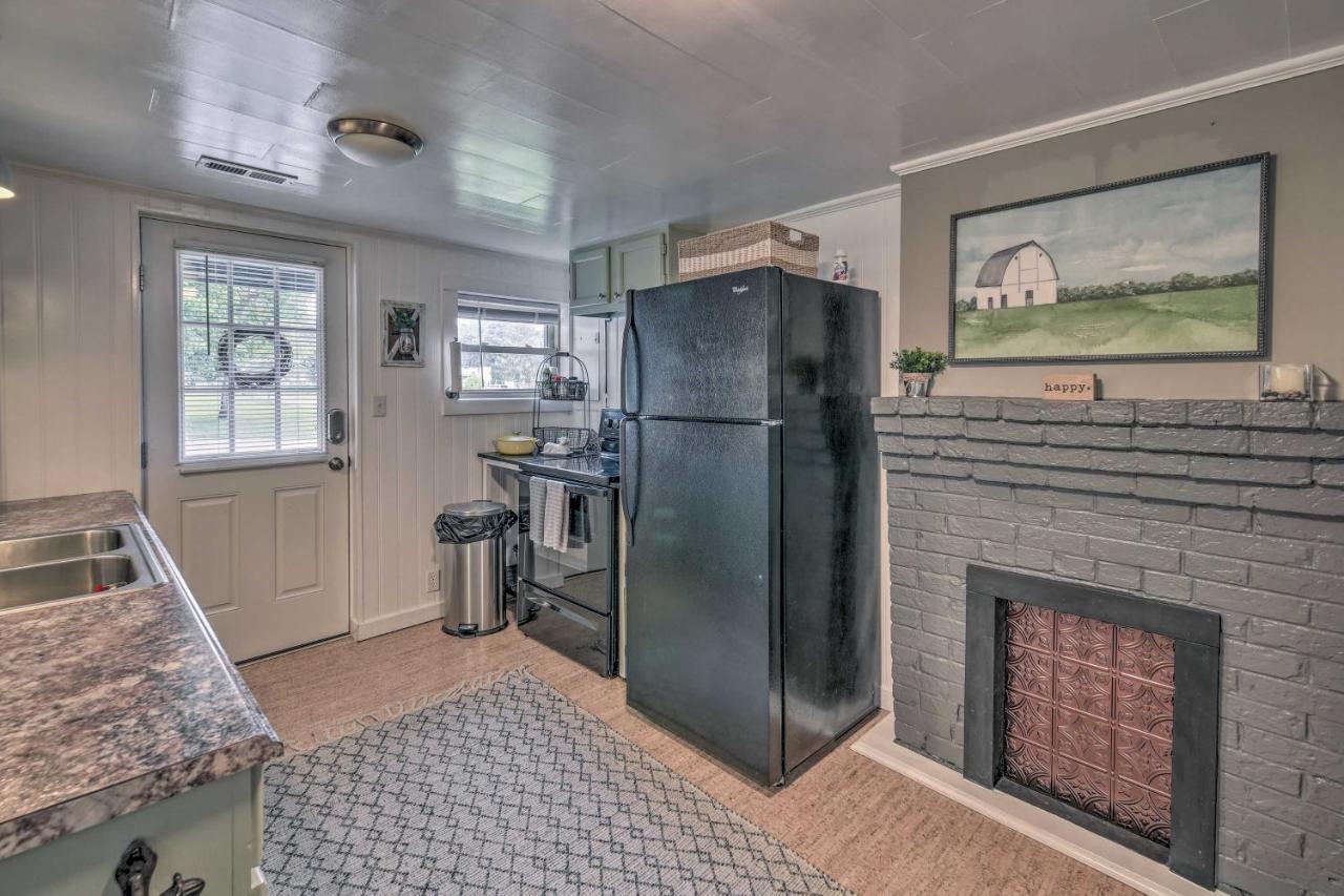 Damascus Cottage With Fire Pit - 1 Mi To Trails Luaran gambar